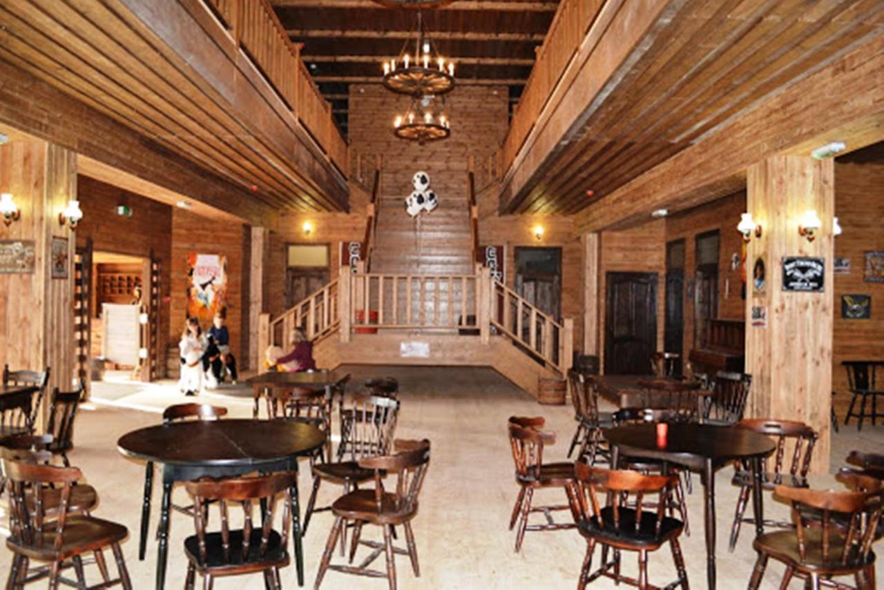 Bed and Breakfast Tordas Western House Exterior foto