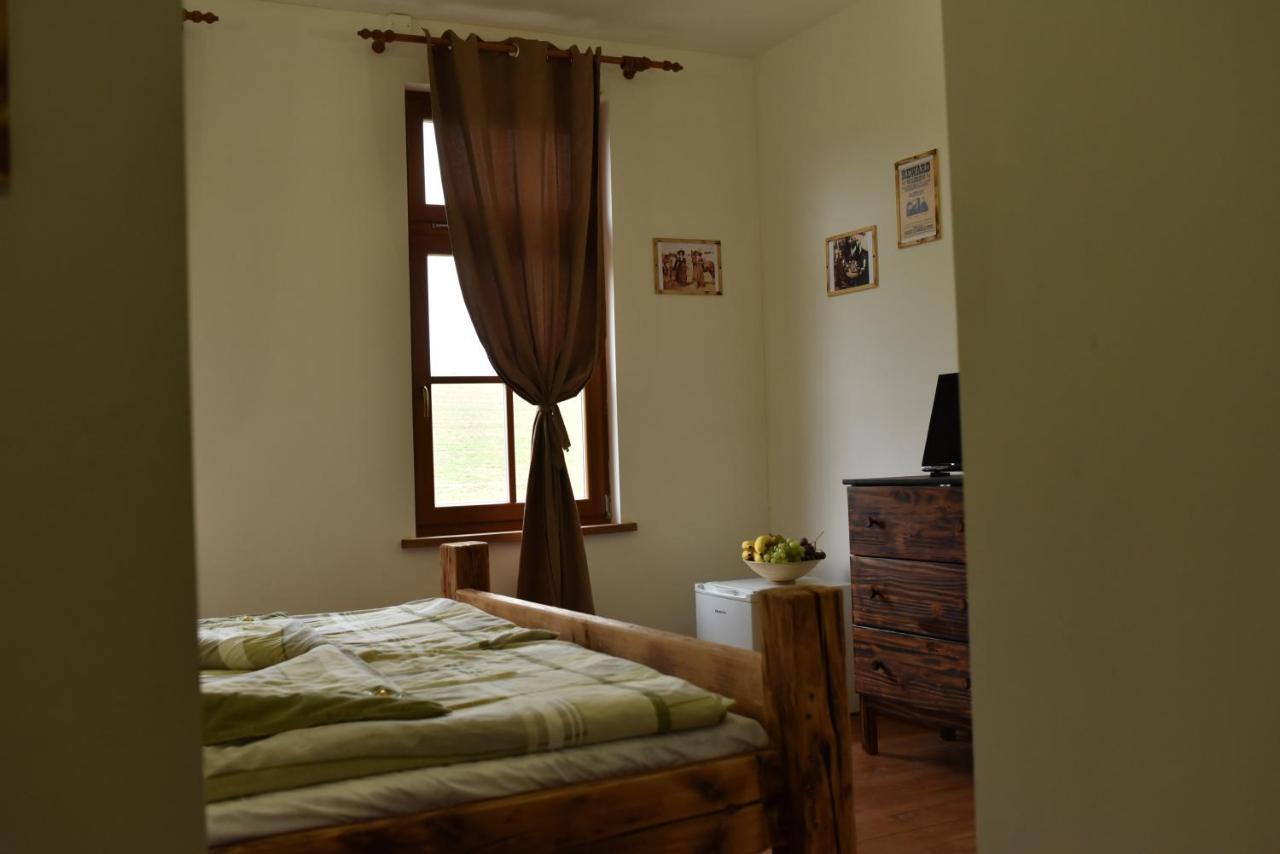 Bed and Breakfast Tordas Western House Exterior foto